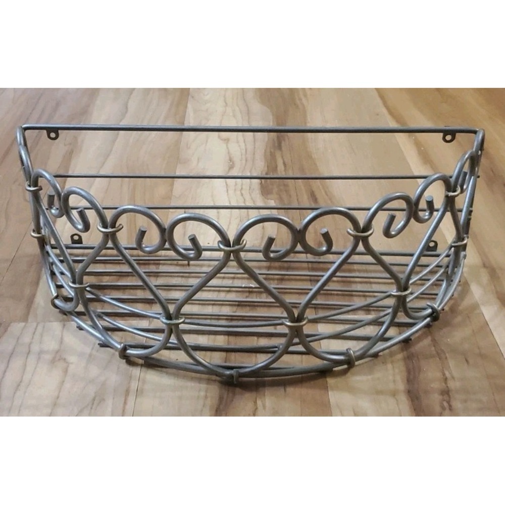 Vintage Rustic Metal Wire Wall Hanging Pocket Basket Scrollwork Planter Hearts